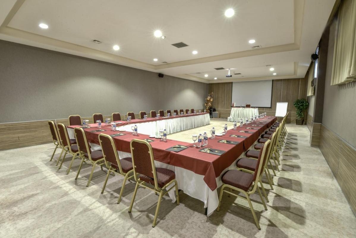 Anadolu Hotels Esenboga Thermal Esterno foto